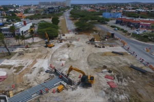 Trabounan di rotonde na Palm Beach ta avansando poco poco 