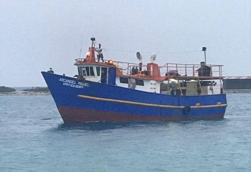 Barco a sali di Aruba diasabra, a sink causando morto di 7 persona bayendo Colombia