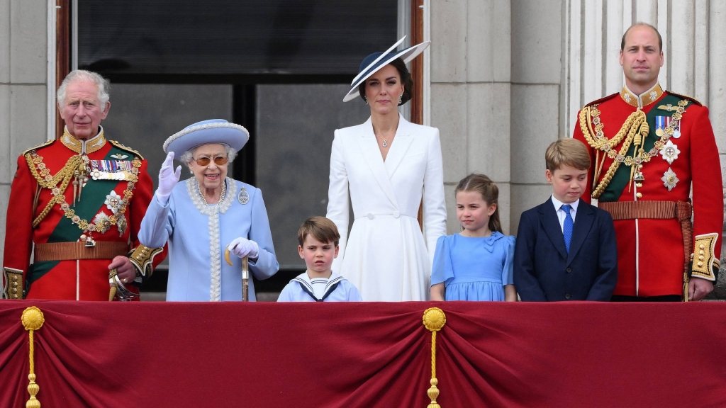 Multitud a celebra fiesta di hubileo di Reina Elizabeth na London