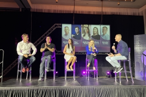 E di cinco e-Aruba Business Seminar tabatin algo pa tur hende 
