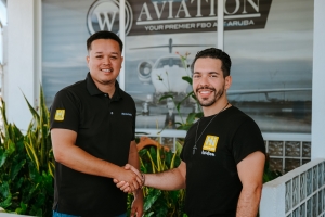 Despues di hopi aña, studiante local ta haci solo flight pa bira piloto   