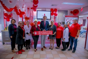 Bloedbank ta habri dia Mundial di Sanger cu bishita di Prome Minister 