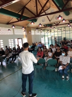 Franklin Seute y CMB ta apoya studiantenan cu ta bai biba afo