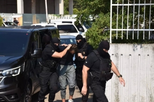 Aruba tabata envolvi den desmantelacion di Cartel di Balcan siman pasa   
