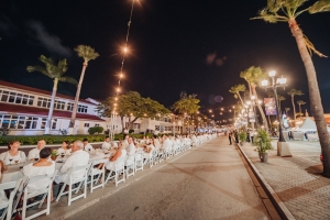 Animal Welfare Alliance a gana e check di 40 mil dollar di Wind Creek Aruba