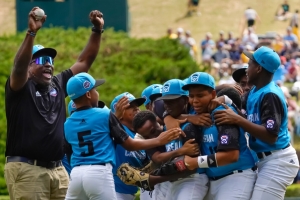 Seleccion di Corsou Sub Campeon Serie Mundial 2022 Little League ta bolbe nan isla awe tardi!