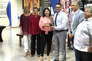 Exposicion di potret di prensa ‘Lens di mi wowonan’ a habri ayera atrobe