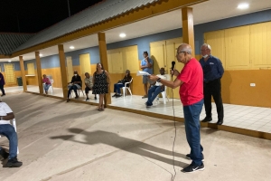 KPA contento cu mas di 100 persona a presenta na reunion di bario na San Nicolas     