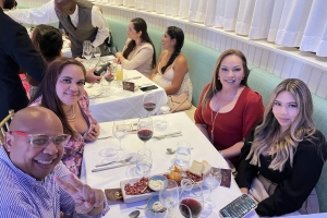 Aruba Marriott Resort a honra prensa di Aruba cu cena special