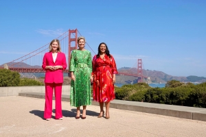 Reina Maxima y delegacion a bishita Golden Gate Bridge na San Francisco