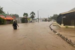 Puerto Rico y Republica Dominicano a keda mal bati pa horcan Fiona