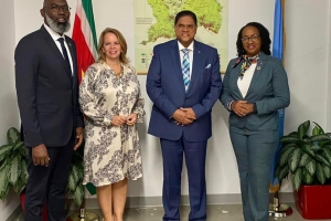 Premier Wever Croes a reuni cu presidente di Surnam na New York 