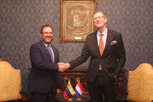 Hulanda y Venezuela a reuni riba cooperacion di frontera entre Venezuela y islanan ABC