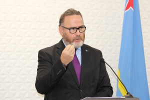 Glenbert Croes: E noticia di Ecuador ta ‘desagradable’ pero ta sigui busca solucion