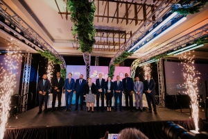 DCCA: Aeropuertonan di Caribe Hulandes y Hulanda a firma pa mehora e conectividad entre islanan  