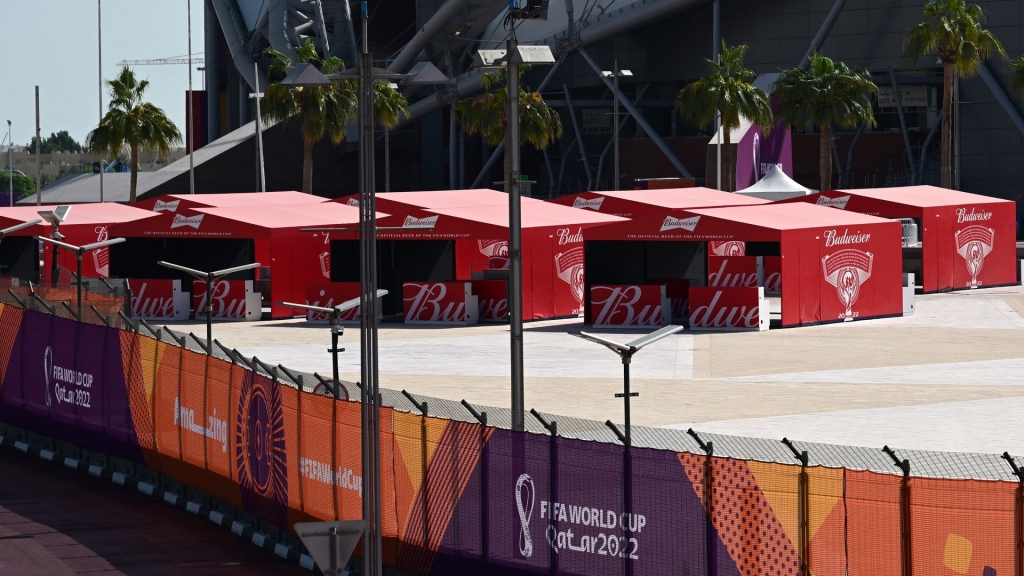 FIFA ta prohibi benta di cerbez den stadionan di Copa Mundial di Futbol  na Qatar  