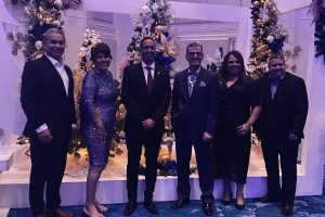 Interval international a co-patrosina programa di desaroyo pa profesionalnan di hospitalidad y turismo den Caribe?