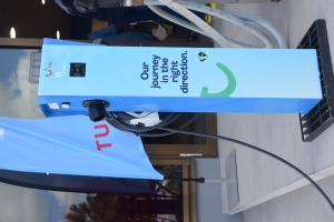 TUI ta inverti den portalnan di carga autonan electrico na islanan ABC  