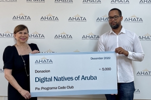 Ahata a haci varios donacion caritativo na fin di aña