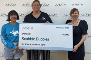 Ahata a haci varios donacion caritativo na fin di aña