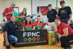 Wind Creek Aruba a sorpresa mas di 400 mucha cu un regalo pa pasco