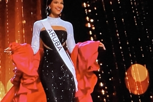 Aruba y Corsou a luci durante certamen preliminar di Miss Universo 2022