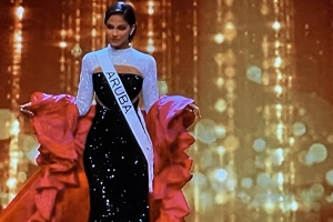 Aruba y Corsou a luci durante certamen preliminar di Miss Universo 2022