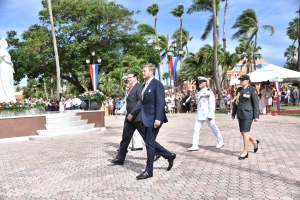 Famia Real a yega Aruba dialuna mainta 
