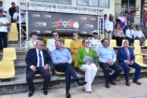 Rey Willem Alexander y Prinses Amalia a bishita Compleho Deportivo Frans Figaroa 