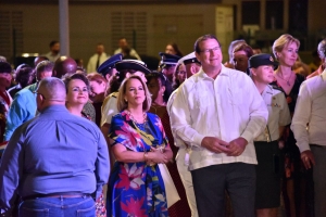 Famia Real a clausura nan estadia na Aruba den ambiente di Carnaval