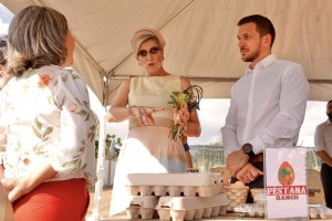 Reina Maxima a bishita cunuku di berdura di famia Koolman 