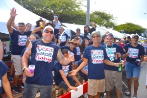 Publico a goza y buta ambiente tambe banda di caminda diadomingo 