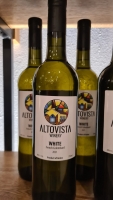 Aruba tin su propio viñedo, bodega y distileria Alto Vista Winery, produciendo biña y rum localmente