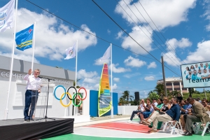 Presidente di IOC a yuda inaugura  Oficina di Comite Olimpico Arubano  