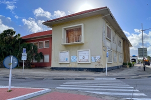 Oduber: Prome cu fin di aña ta cuminsa renobacion di edificio ex DOW  