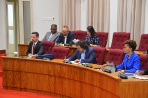 Ryçond Santos Do Nascimento a haya su lugar ‘nobo’ den Parlamento