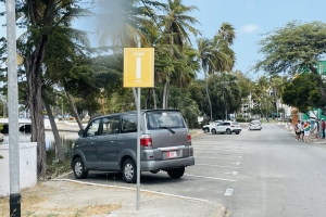 Riba prome dia di re-start di AruParking a nota cu lugarnan di parkeer a cuminsa habri atrobe 