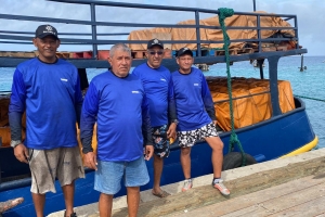 Prome embarcacion cu fruta di Venezuela a yega Aruba atrobe
