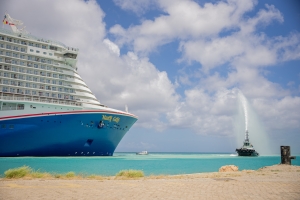 Prome bishita di barco crucero Mardi Gras a trece mas di 6 mil turista Aruba