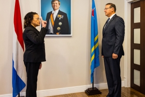 Procurador General nobo pa Aruba a huramenta dilanti Gobernador 