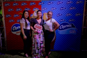 Charmin cu experiencia VIP durante concierto Celebrando Bida
