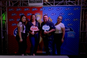 Charmin cu experiencia VIP durante concierto Celebrando Bida