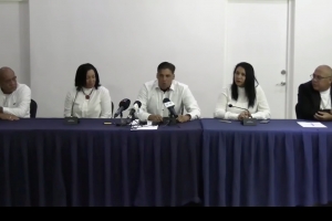 Partidonan DP, M21 y Cyril Vrolijk a firma acuerdo pa forma gobierno nobo na Bonaire