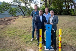 Hilton Aruba Caribbean a inaugural su stacion di carga pa auto electrico