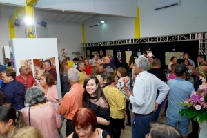 Lider di MEP a tene exposicion di pintura riba su cumpleaños pa un bon causa  