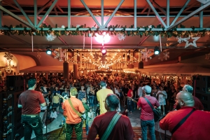 E inicio di e temporada cu mas ambiente na Merry Merry Marketplace