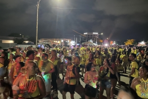 SMAC: Mayoria di grupo den parada di flambeu no tabatin niun documento na ordo!