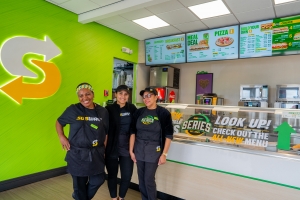 Recientemente Subway a habri su tienda di mas nobo den Antraco Plaza ariba Boulevard