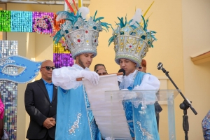 Prome Minister a traspasa mando na Prins y Pachonan pa dirigi carnaval 70