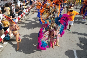 Final di carnaval 70 di Aruba tabata hopi colorido y largo  